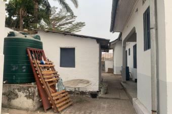 Villa  Kinsuka Pcheur 25 sur 30m 500.000